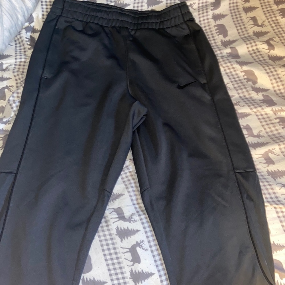 Youth Nike fitted sweatpants